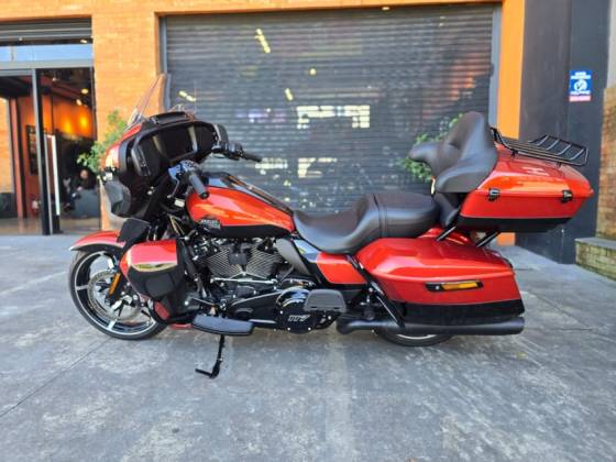 HARLEY-DAVIDSON STREET GLIDE HARLEY-DAVIDSON STREET GLIDE